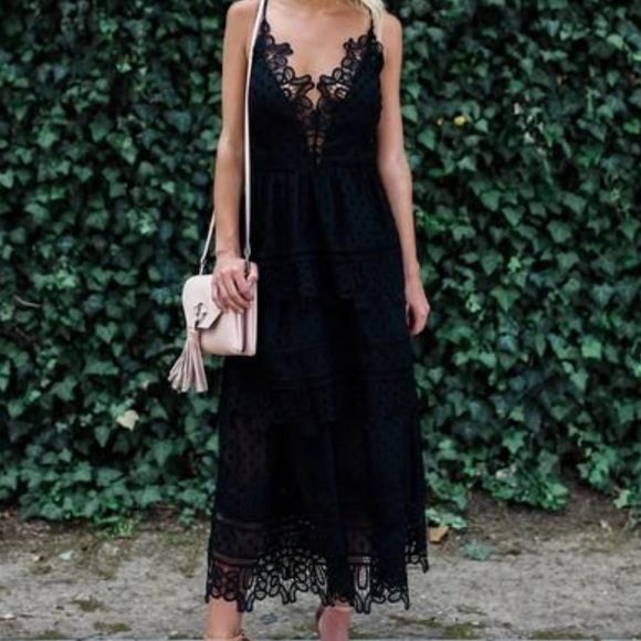 Dresses & Skirts - NWOT Vicidolls Midi Dress